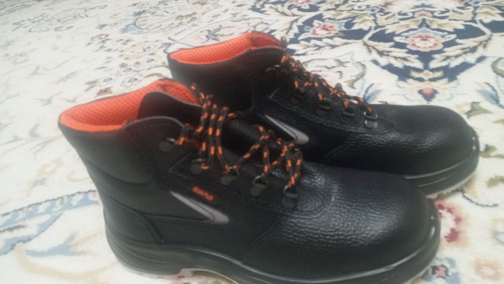 Спец аяқ киімі.  Жазғы аяқ киім сатылады