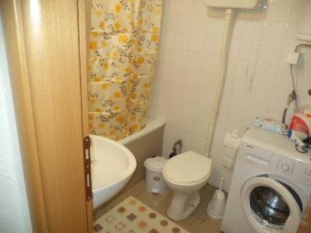 Дава се под наем Двустаен апартамент в София, Зона Б-5 - 60 кв.м за 433.5 € - Снимка #2