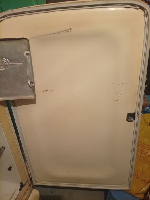 Продаю бу  холодильник Днепр