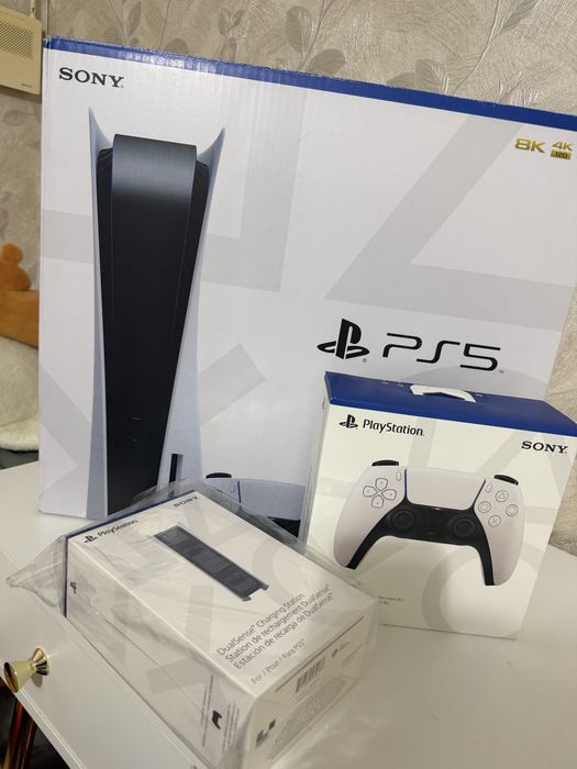 Продам PS5 новый