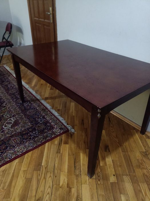 Продам стол малазийский