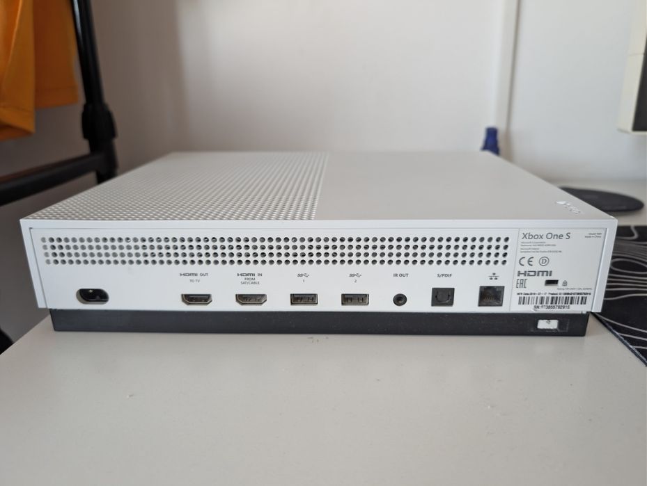 Xbox one s 1Tb White