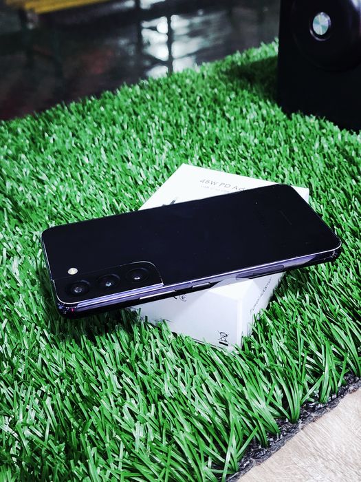 Samsung Galaxy S22 5G bor 128 gb imei utmagan bolishi shu narx kami yo