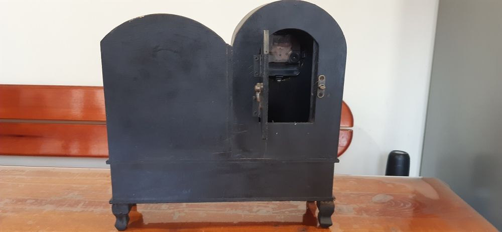 Ретро часовник с рафчета