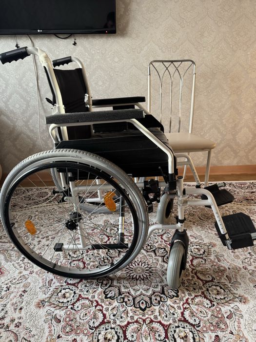 Инвалидная колсяка