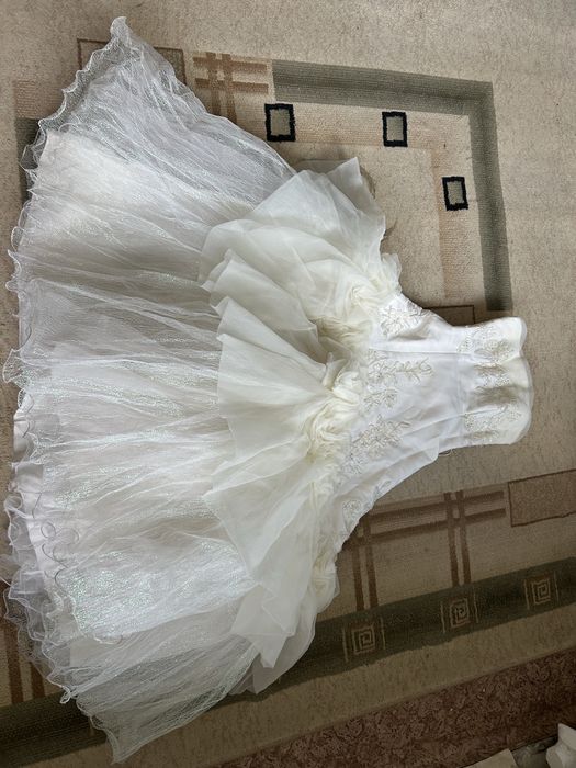 Платье красное и свадебное