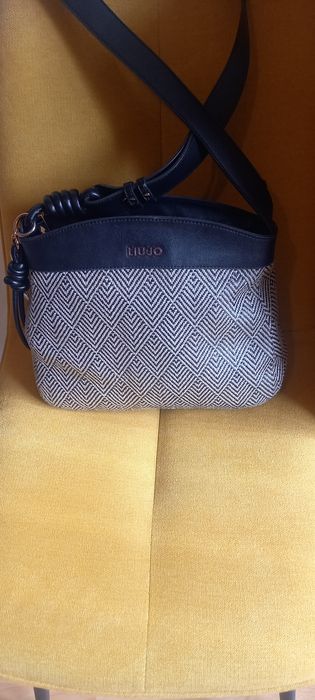 Чанта Liu Jo ,отлично състояние, носена броени пъти,събира много