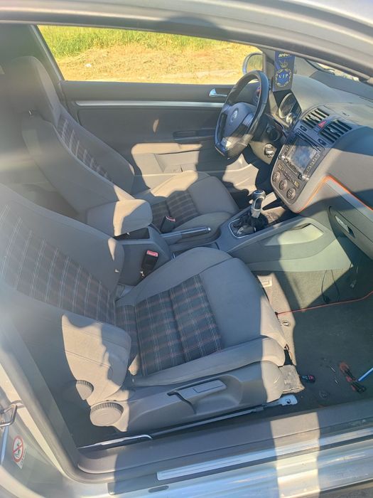 Голф 5 ГТИ на части