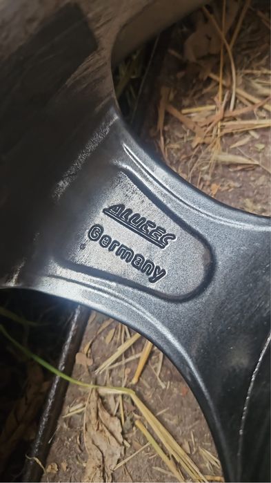 Джанти с гуми 5х100. 15 ки