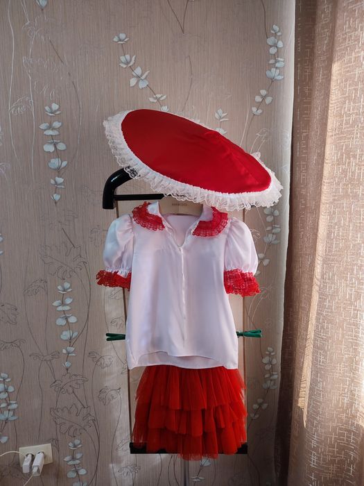 Продается костюм грибочик