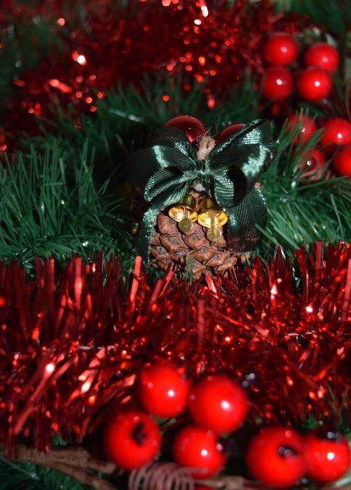 Коледни мини шишарки за елха