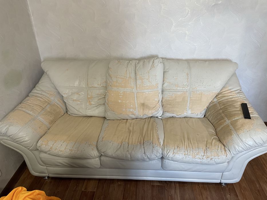 Диван очень мягкий