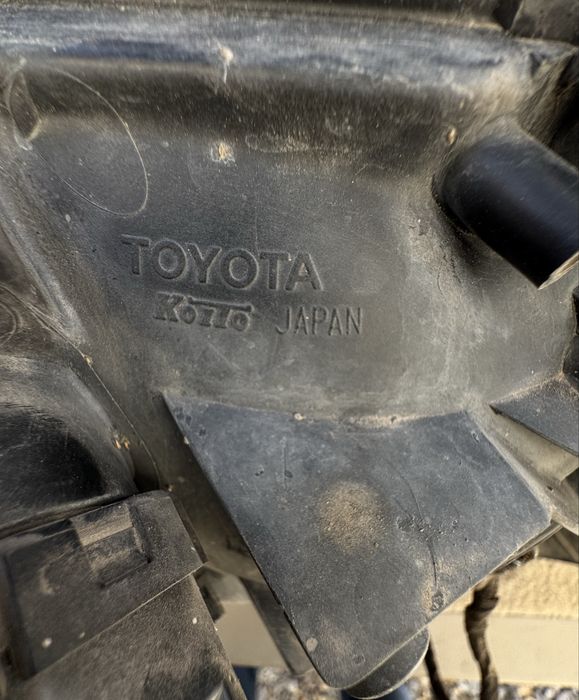 Фары крузак оригинал