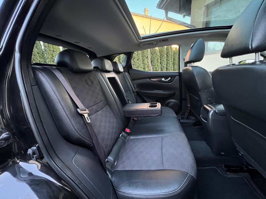 Nissan Qashqai Tekna 1.5 D*Full Options*Piele*Camere 360*Navi*Pano