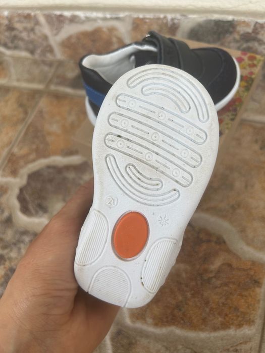 Бебешки обувки понки