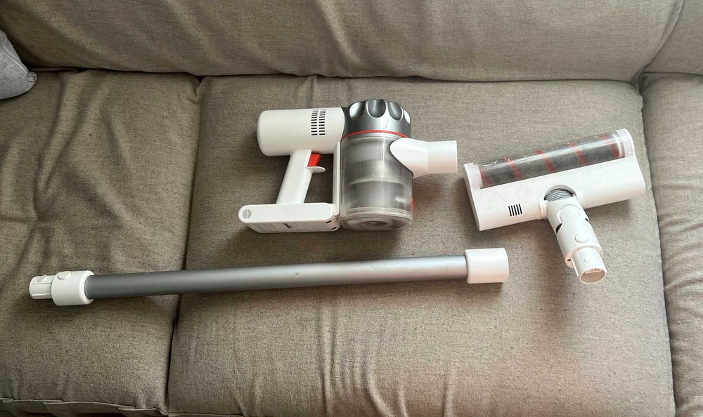 Aspirator fără fir Xiaomi Dreame V9P 400W, baterie ok