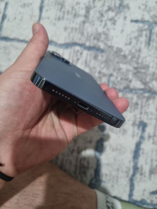 Vand/ schimb iphone 12 pro max