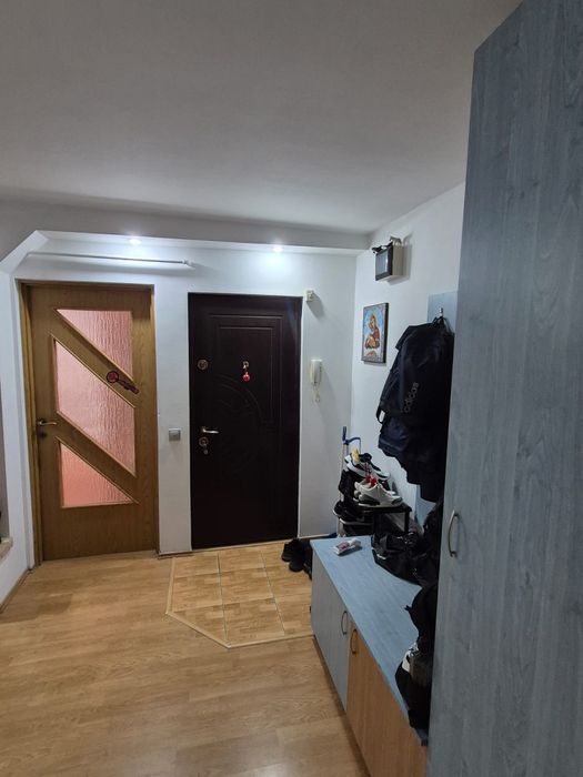 Apartament cu 2 camere de vânzare