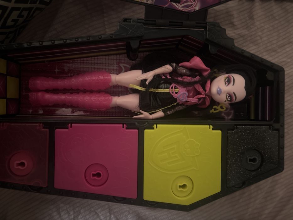 Кукла monster high neon frights