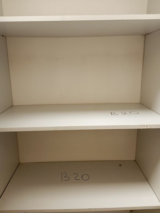 Срочно продам шкаф