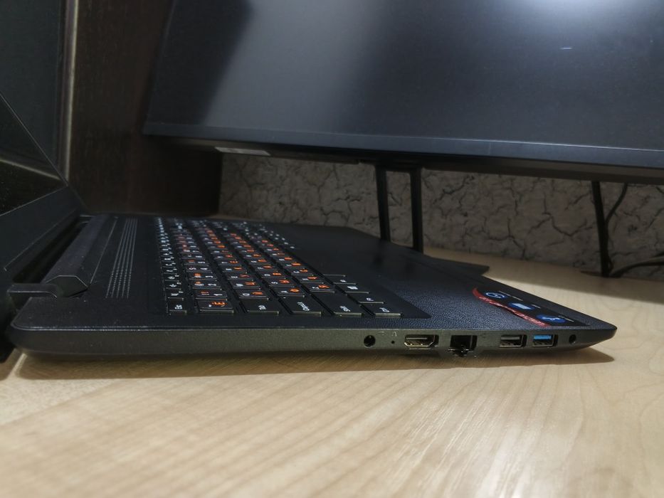 LENOVO IdeaPad 110 15,6" HD/Celeron N3060/ 2GB DDR3L/ 500GB HDD/DVD-RW