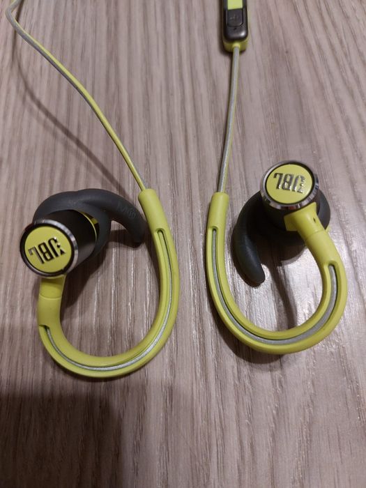 Vand Casti bluetooth JBL Reflect Contour 2