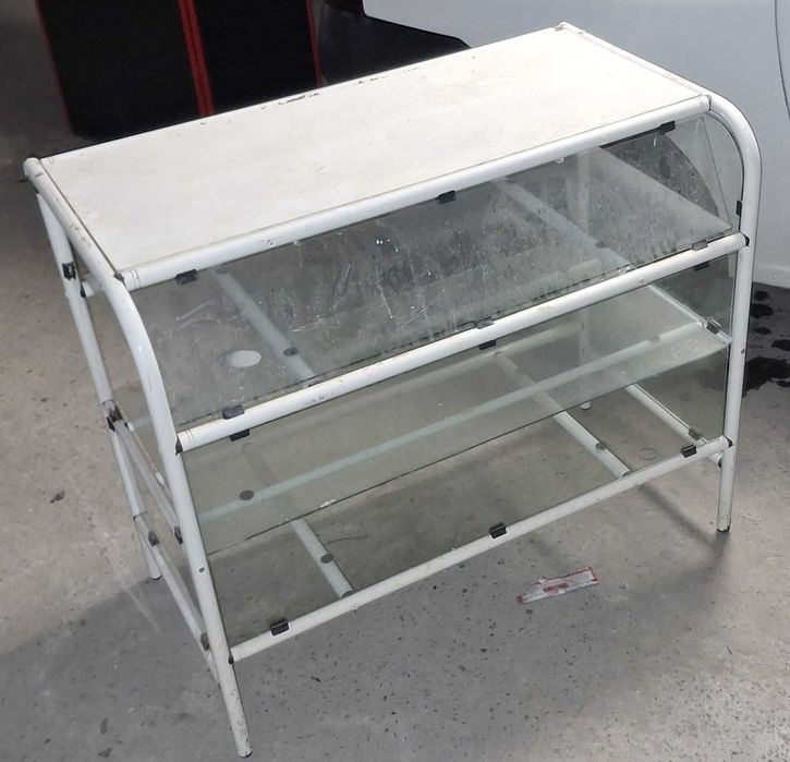 Щендери, витрини - 2бр. употребявани