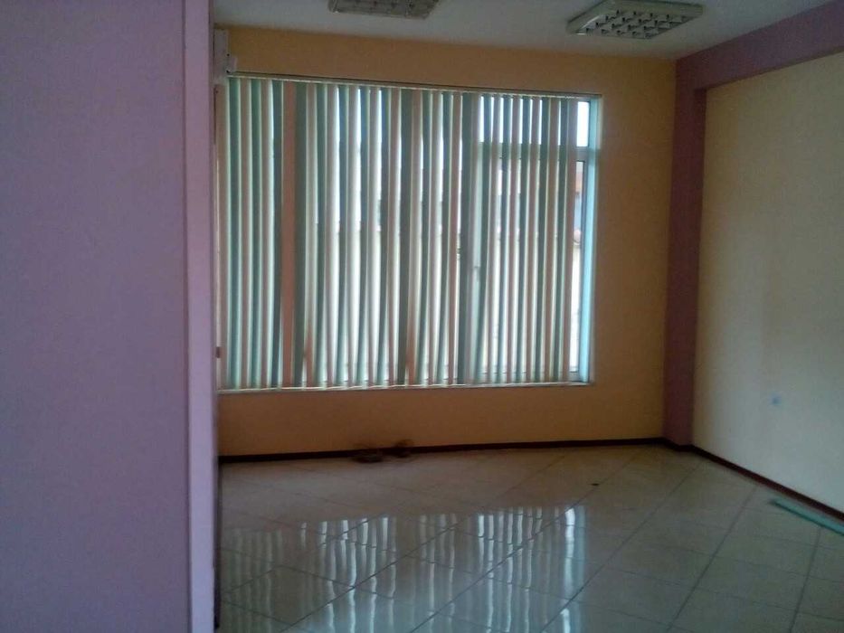 Продава се Офис в Търговище, Център - 75 кв.м за 1020 €/кв.м - Снимка #5