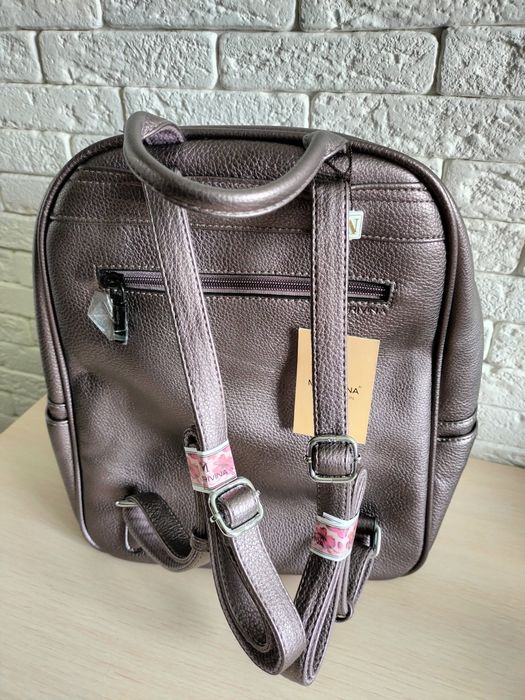 Продам женскую сумку-рюкзак