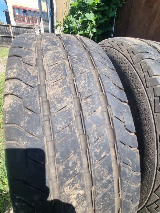 Set 4 anvelope continental vara  215 /65/R16 C
