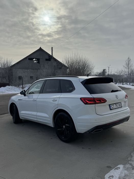 Volkswagen Touareg 4 Motion Black-Line/R-line,3.0 ,286 cp