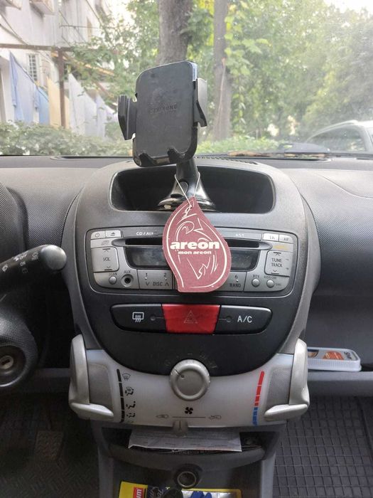 Mașină de vânzare. Toyota Aygo