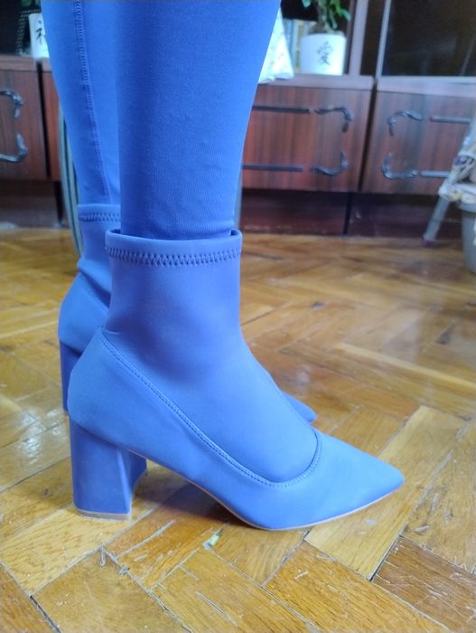 Дамски боти в син цвят