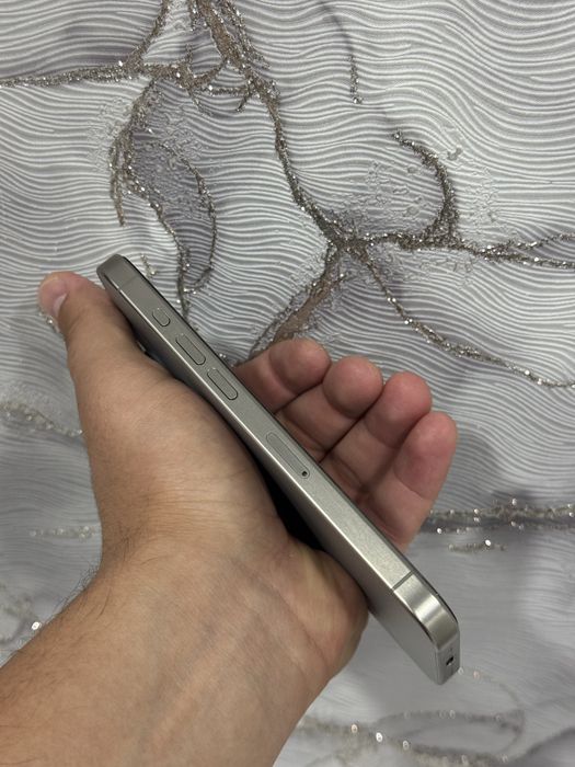 iPhone 15 Pro 128GB
