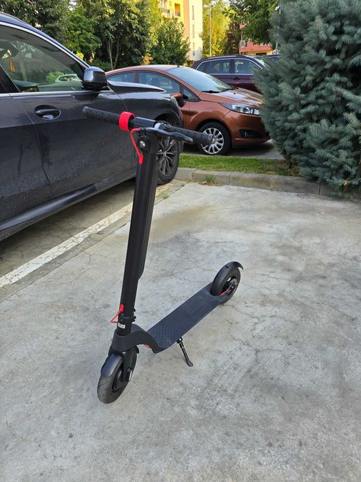 Trotineta Electrica HX X8, Autonomie 40km, Viteza 25km/h,36V,10Ah,350W