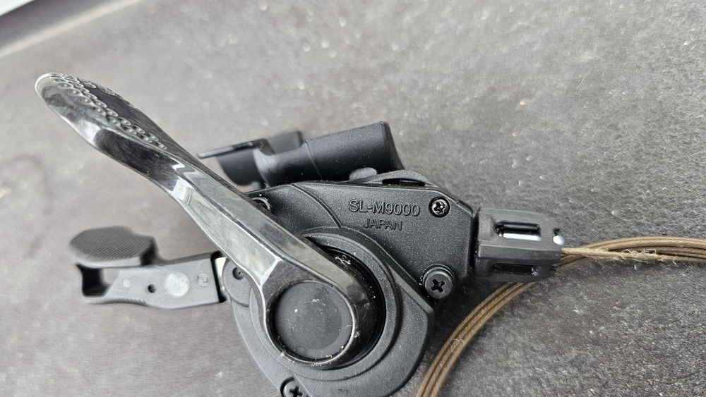 Shimano XTR SL-M9000 Stanga 2/3v, + cablu si