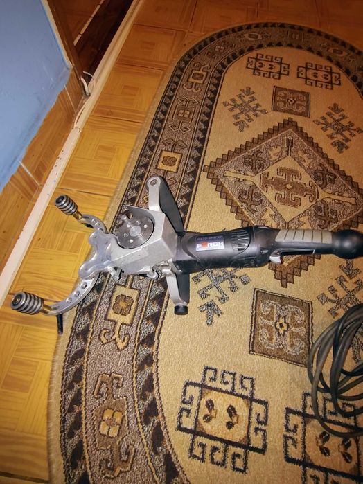 Masinarie de șlefuit tevi FÖRCH