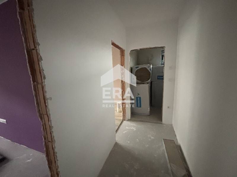 Продава се Двустаен апартамент в Белослав - 75 кв.м за 590 €/кв.м - Снимка #3