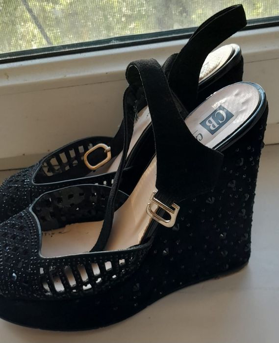 Женский босоножка