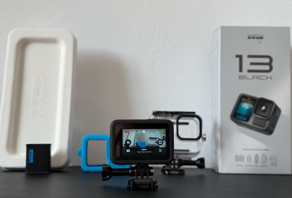 Camera video sport GoPro Hero 13 Black 5.3K 60FPS – stare impecabilă, ca nouă + accesorii gen Dji Action / Insta X4 X5