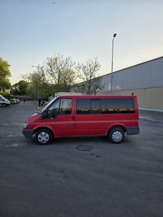 Vand Ford Transit de persoane 8+1
