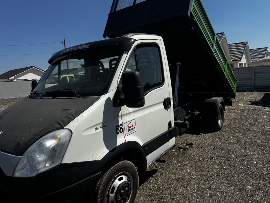 Iveco basculabil pe 3 parti