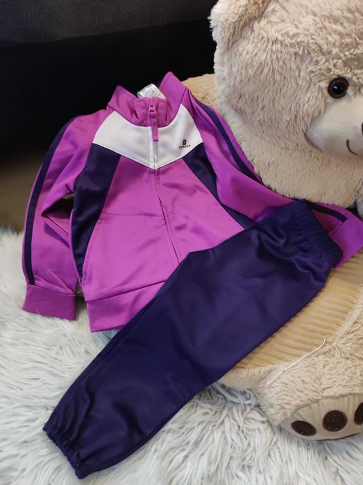 Спортен екип за момиче