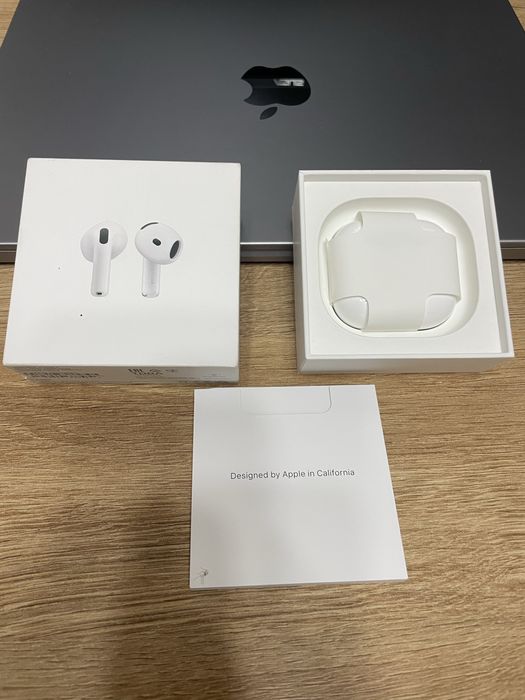 Наушники Airpods 4 без ANC