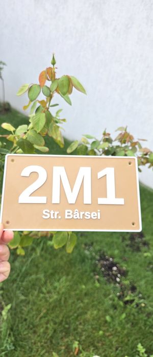 Casa se recunoaște din stradă. Numar de casa printat 3D.
