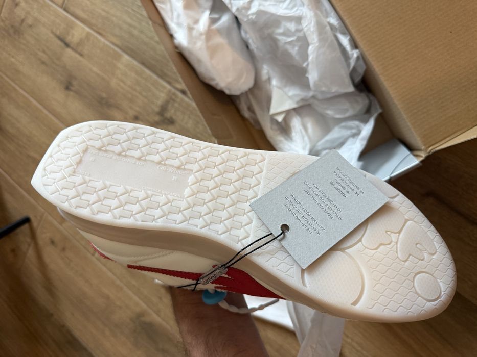 Off white обувки 43