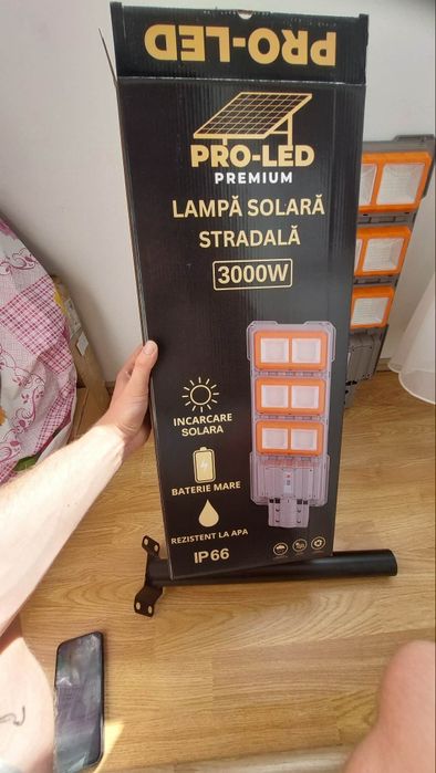 Lampă solară stradală LED 3000W