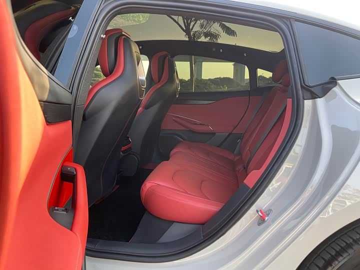 Xiaomi SU7 830KM RWD Long Pro