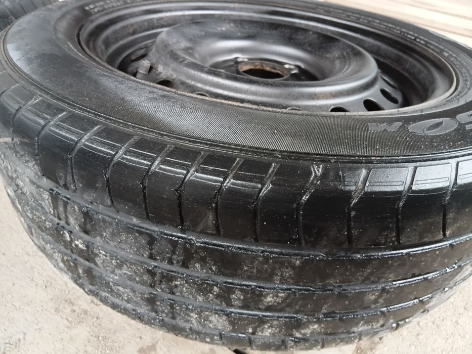 Шины комплект с дисками на 16