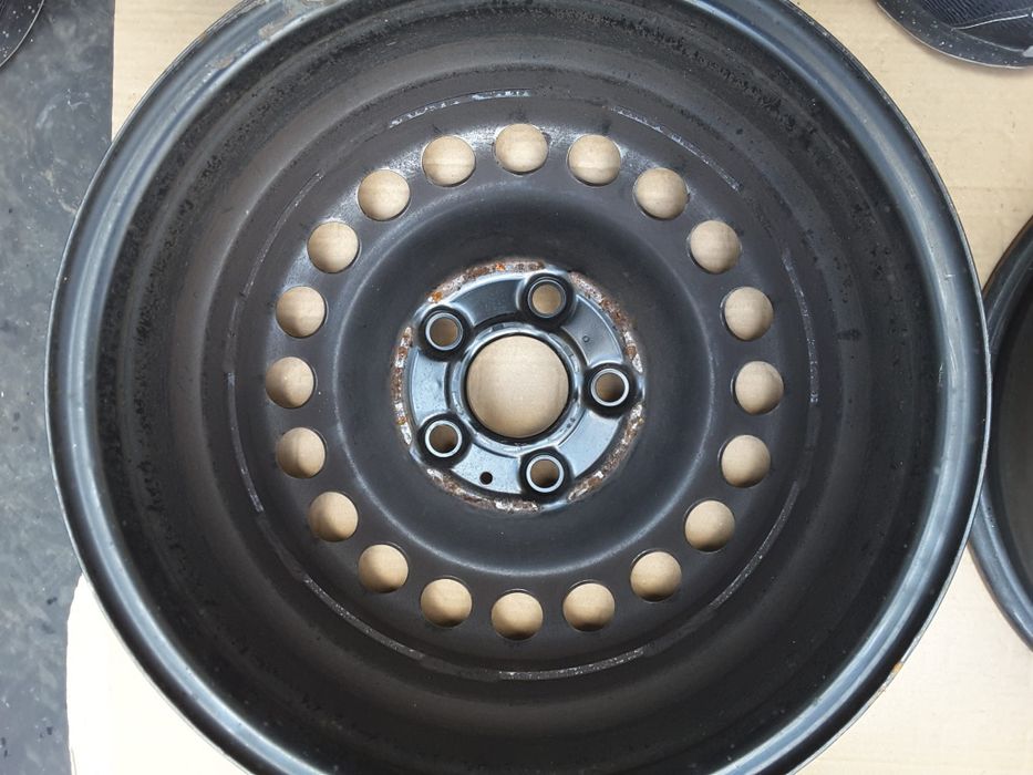 jante tabla 16; 5x120; originale Vw T5, T6, Caravelle, Multivan 2020